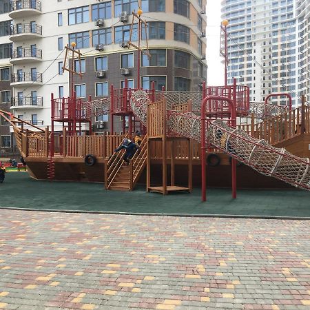 Аркадия.Новая Квартира В 32 Жемчужине!!! Apartment Odessa Luaran gambar